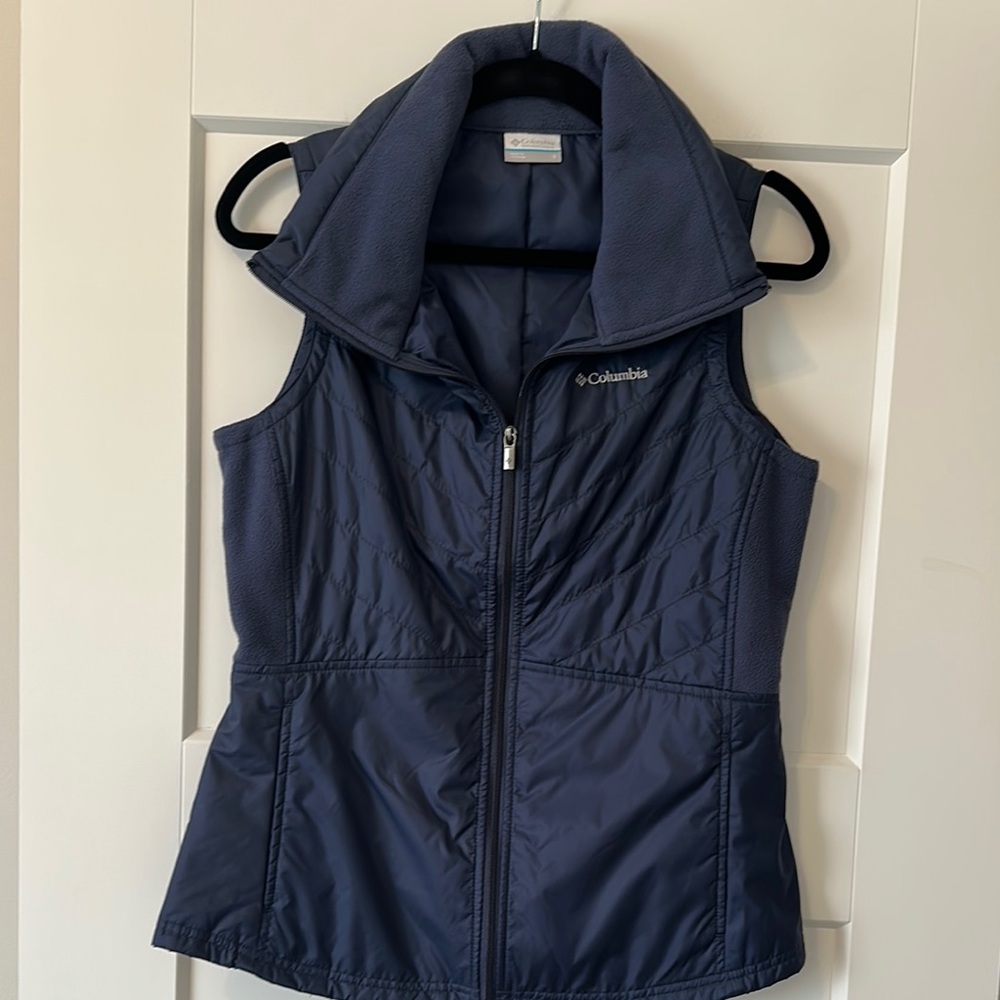 Columbia Navy Blue Quilted Vest